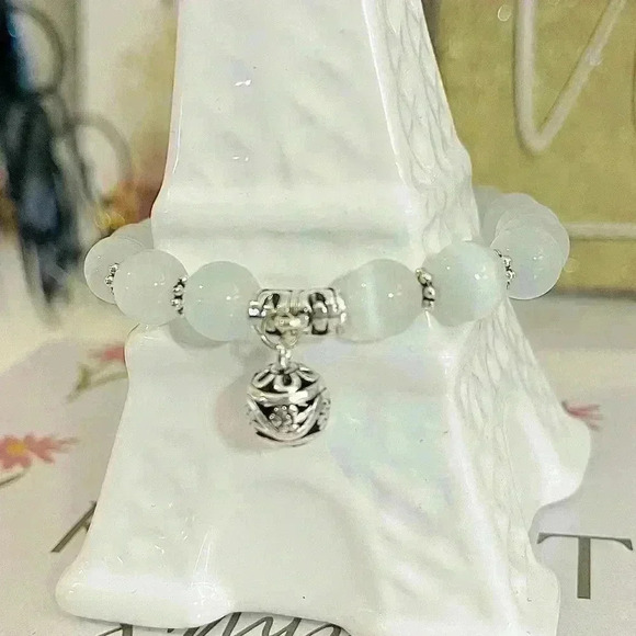 Moonstone  Natural Gemstone Bracelets with Flower Charm - Picture 3 of 6